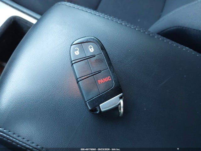 2017 Jeep Grand Cherokee Laredo 4x4 მანქანა იყიდება აუქციონზე, vin: 1C4RJFAG7HC620423, აუქციონის ნომერი: 46176560