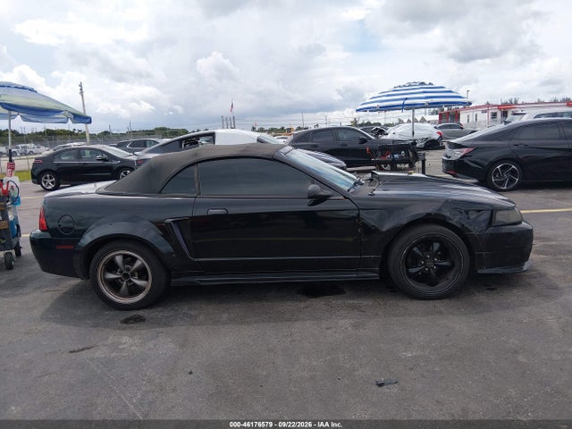 2000 Ford Mustang Gt მანქანა იყიდება აუქციონზე, vin: 1FAFP45X5YF255213, აუქციონის ნომერი: 46176579