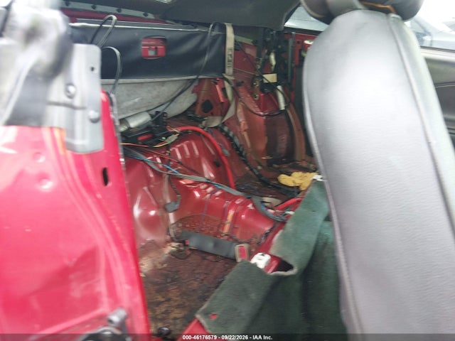 2000 Ford Mustang Gt მანქანა იყიდება აუქციონზე, vin: 1FAFP45X5YF255213, აუქციონის ნომერი: 46176579