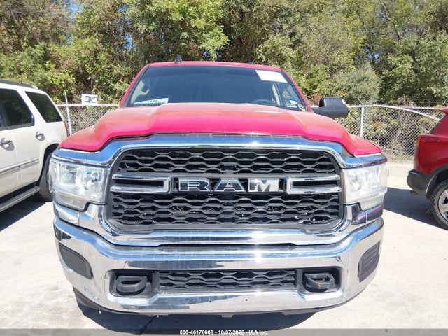 46176608 :رقم المزاد ، 3C6UR5CL5KG640835 vin ، 2019 Ram 2500 Tradesman  4x4 6'4 Box مزاد بيع