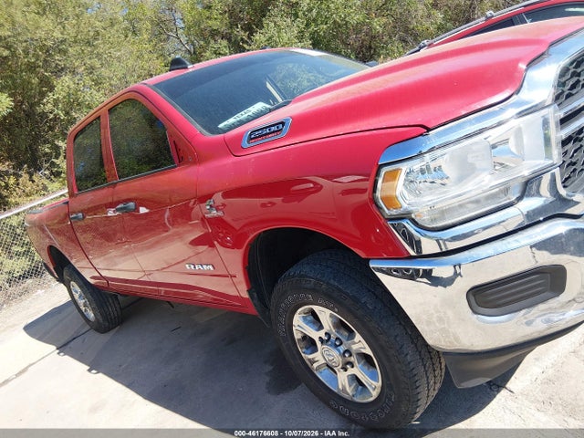 46176608 :رقم المزاد ، 3C6UR5CL5KG640835 vin ، 2019 Ram 2500 Tradesman  4x4 6'4 Box مزاد بيع
