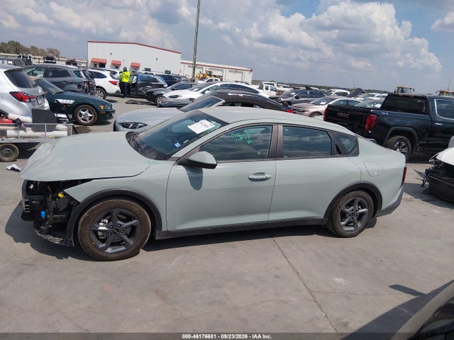 2026 Kia K4 Lxs მანქანა იყიდება აუქციონზე, vin: 3KPFT4DE1TE314590, აუქციონის ნომერი: 46176681