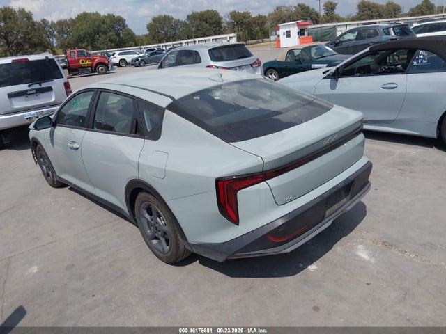 2026 Kia K4 Lxs მანქანა იყიდება აუქციონზე, vin: 3KPFT4DE1TE314590, აუქციონის ნომერი: 46176681