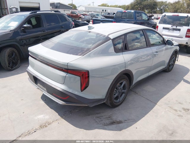 2026 Kia K4 Lxs მანქანა იყიდება აუქციონზე, vin: 3KPFT4DE1TE314590, აუქციონის ნომერი: 46176681