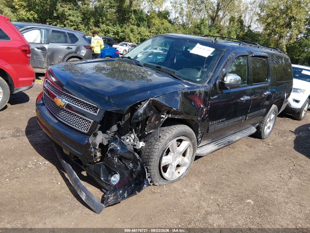 2014 Chevrolet Suburban 1500 Ls მანქანა იყიდება აუქციონზე, vin: 1GNSKHE72ER180924, აუქციონის ნომერი: 46176721