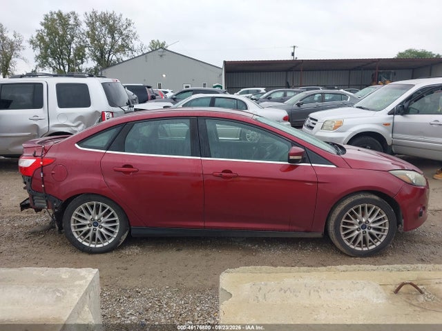 2014 Ford Focus Titanium მანქანა იყიდება აუქციონზე, vin: 1FADP3J21EL438763, აუქციონის ნომერი: 46176800