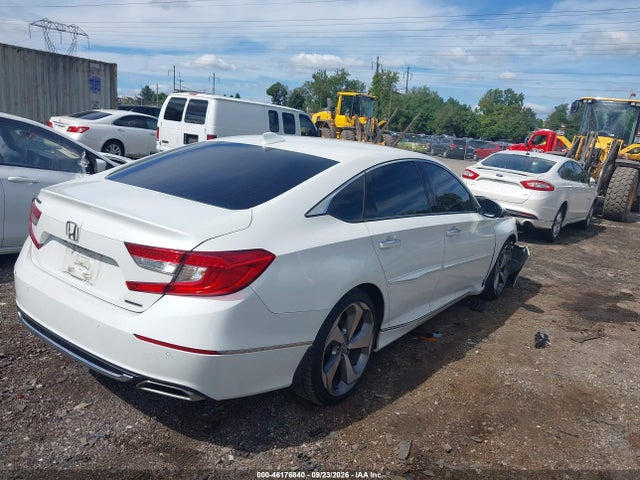 Продаж на аукціоні авто 2018 Honda Accord Touring, vin: 1HGCV1F96JA047007, номер лоту: 46176840
