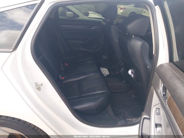 Продаж на аукціоні авто 2018 Honda Accord Touring, vin: 1HGCV1F96JA047007, номер лоту: 46176840