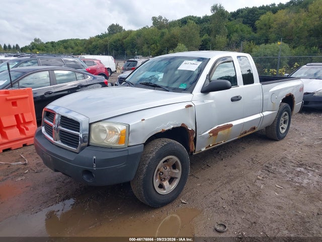 2005 Dodge Dakota St მანქანა იყიდება აუქციონზე, vin: 1d7hw22n45s253023, აუქციონის ნომერი: 46176866