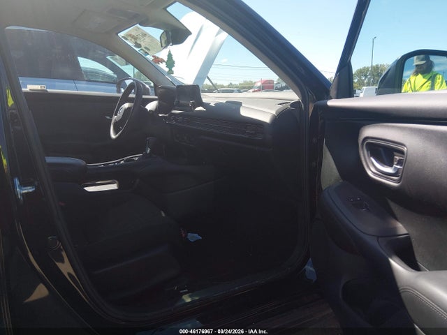 46176967 :رقم المزاد ، 3CZRZ2H37PM710117 vin ، 2023 Honda Hr-v Awd Lx مزاد بيع