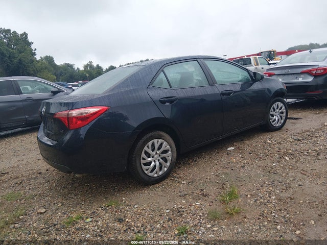46177010 :رقم المزاد ، 5YFBURHEXJP818313 vin ، 2018 Toyota Corolla Le مزاد بيع