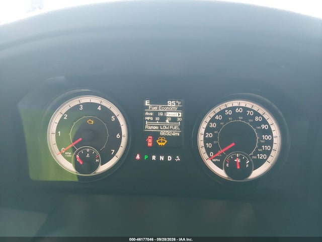 46177046 :رقم المزاد ، 1C6RR7KG5HS826575 vin ، 2017 Ram 1500 Tradesman  4x4 5'7 Box مزاد بيع
