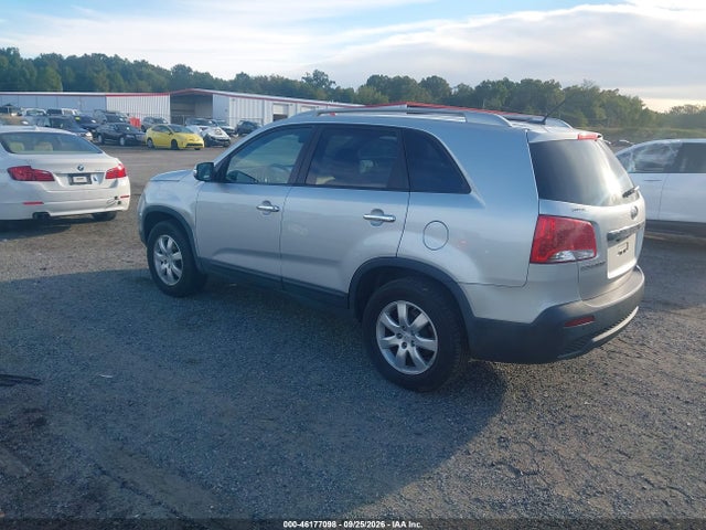 2011 Kia Sorento Lx მანქანა იყიდება აუქციონზე, vin: 5XYKT3A18BG147964, აუქციონის ნომერი: 46177098