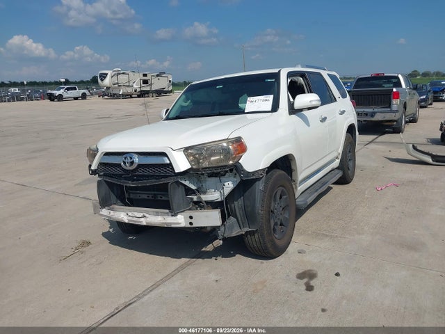 46177106 :رقم المزاد ، JTEZU5JR4C5045452 vin ، 2012 Toyota 4runner Sr5 مزاد بيع