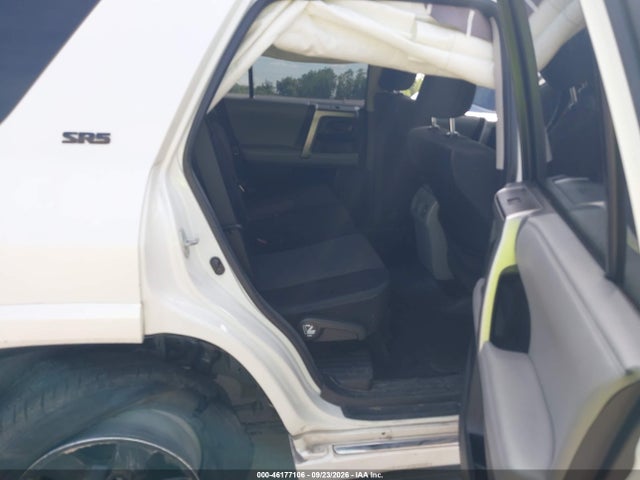 46177106 :رقم المزاد ، JTEZU5JR4C5045452 vin ، 2012 Toyota 4runner Sr5 مزاد بيع