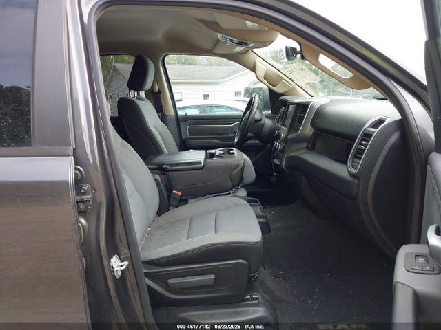 46177142 :رقم المزاد ، 1C6RRFFG3LN239268 vin ، 2020 Ram 1500 Big Horn  4x4 5'7 Box مزاد بيع