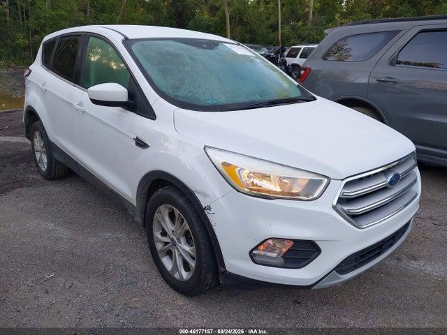 46177157 :رقم المزاد ، 1FMCU9GD1HUE67071 vin ، 2017 Ford Escape Se مزاد بيع