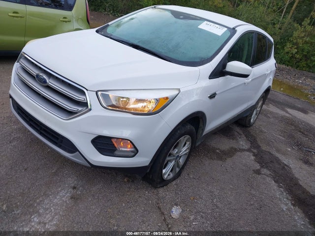 46177157 :رقم المزاد ، 1FMCU9GD1HUE67071 vin ، 2017 Ford Escape Se مزاد بيع