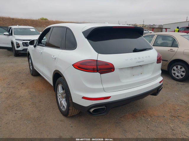 Porsche Cayenne 2016 WP1AA2A24GKA13098 Image 3