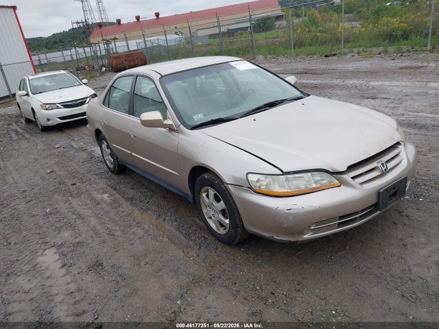 46177251 :رقم المزاد ، 1HGCG66741A072168 vin ، 2001 Honda Accord 2.3 Lx مزاد بيع