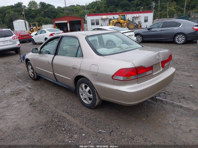 46177251 :رقم المزاد ، 1HGCG66741A072168 vin ، 2001 Honda Accord 2.3 Lx مزاد بيع