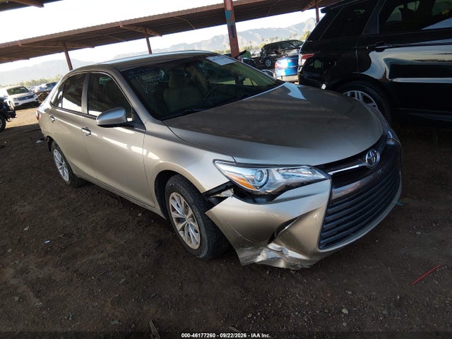 46177260 :رقم المزاد ، 4T4BF1FK8GR568653 vin ، 2016 Toyota Camry Le مزاد بيع