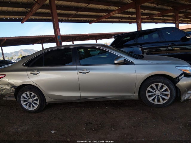 46177260 :رقم المزاد ، 4T4BF1FK8GR568653 vin ، 2016 Toyota Camry Le مزاد بيع