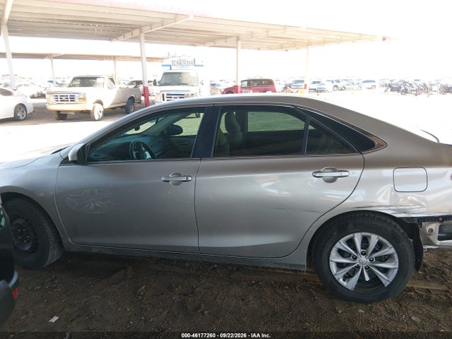 46177260 :رقم المزاد ، 4T4BF1FK8GR568653 vin ، 2016 Toyota Camry Le مزاد بيع