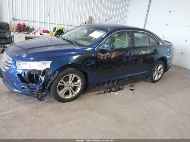 46177289 :رقم المزاد ، 1FAHP2E82DG102797 vin ، 2013 Ford Taurus Sel مزاد بيع
