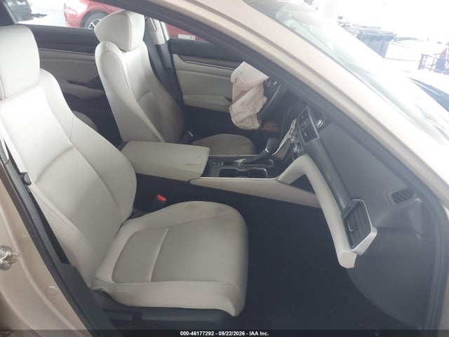 46177292 :رقم المزاد ، 1HGCV1F14JA190886 vin ، 2018 Honda Accord Lx مزاد بيع