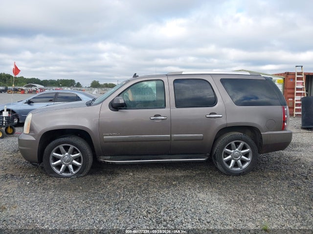 46177338 :رقم المزاد ، 1GKS2EEF3BR247187 vin ، 2011 Gmc Yukon Denali مزاد بيع