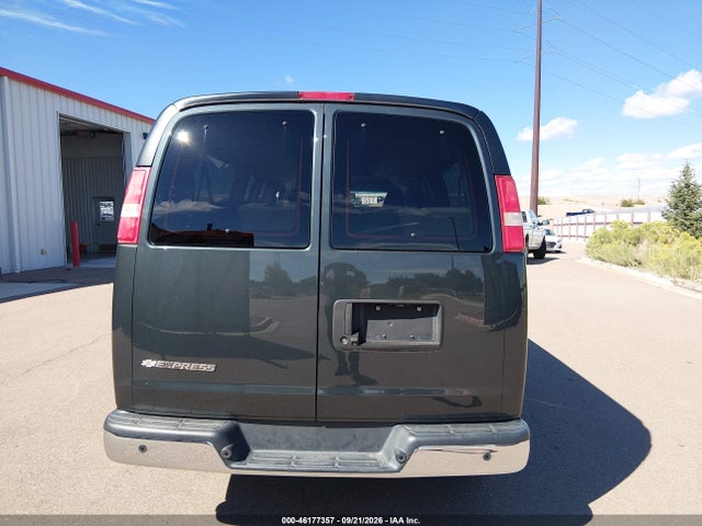46177357 :رقم المزاد ، 1GAZGPFG1H1268926 vin ، 2017 Chevrolet Express 3500 Lt مزاد بيع