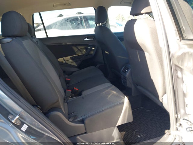 2019 Volkswagen Tiguan 2.0t S მანქანა იყიდება აუქციონზე, vin: 3VV1B7AX4KM103300, აუქციონის ნომერი: 46177370