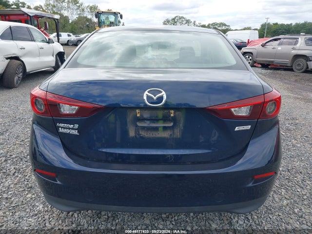 46177433 :رقم المزاد ، 3MZBM1U71FM144024 vin ، 2015 Mazda Mazda3 I Sport مزاد بيع