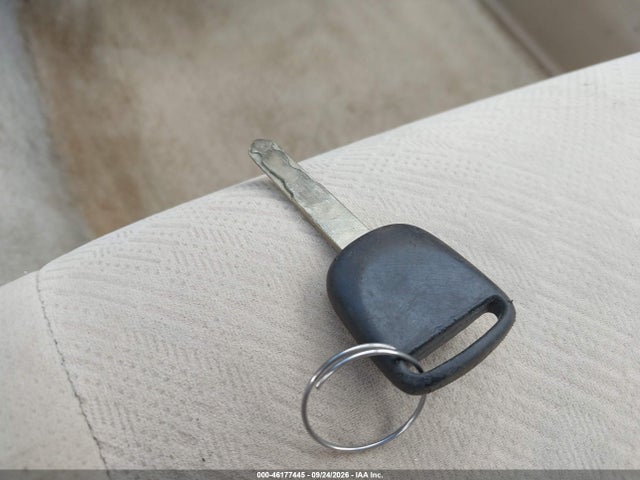 46177445 :رقم المزاد ، 1HGEM22574L042699 vin ، 2004 Honda Civic Lx مزاد بيع