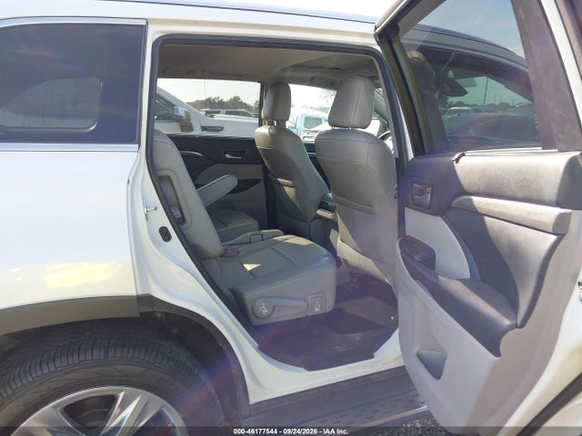 Продажа на аукционе авто 2018 Toyota Highlander Limited, vin: 5TDYZRFHXJS276193, номер лота: 46177544