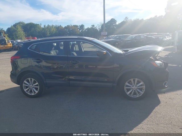 46177603 :رقم المزاد ، JN1BJ1CR8HW113101 vin ، 2017 Nissan Rogue Sport Sv مزاد بيع
