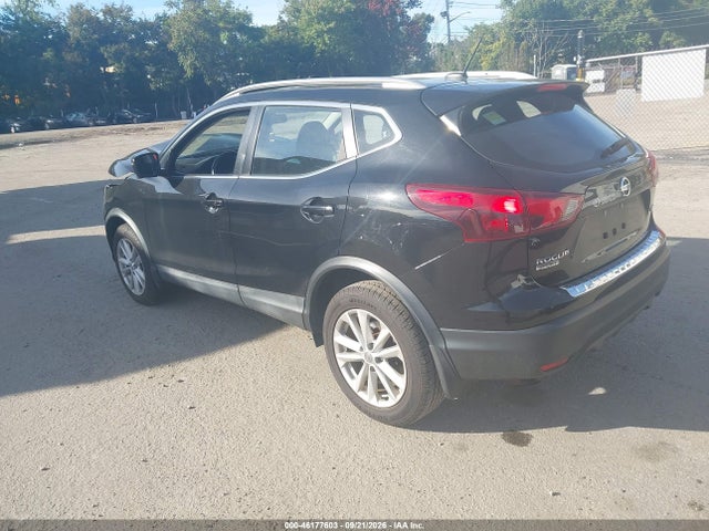 46177603 :رقم المزاد ، JN1BJ1CR8HW113101 vin ، 2017 Nissan Rogue Sport Sv مزاد بيع