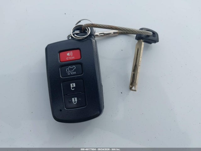 Toyota Rav4 Xle 2018 2T3RFREVXJW809565 Image 11