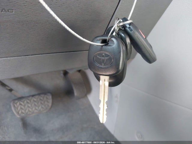 5TDKZ3DC7HS830133 Toyota Sienna Le 8 Passenger