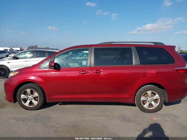 5TDKZ3DC7HS830133 Toyota Sienna Le 8 Passenger