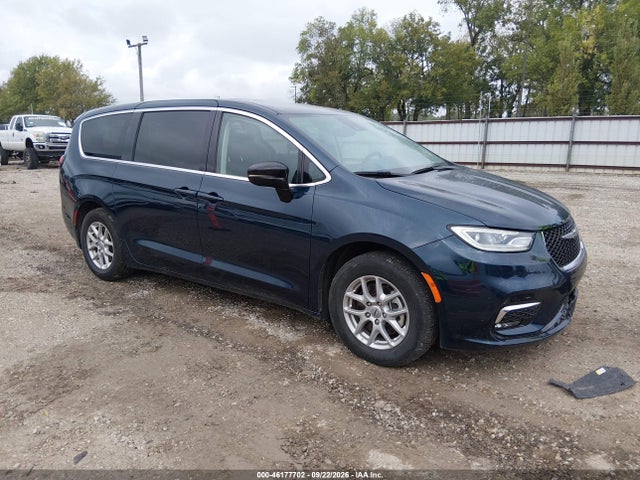 Продаж на аукціоні авто 2024 Chrysler Pacifica Touring L, vin: 2C4RC1BG0RR179657, номер лоту: 46177702