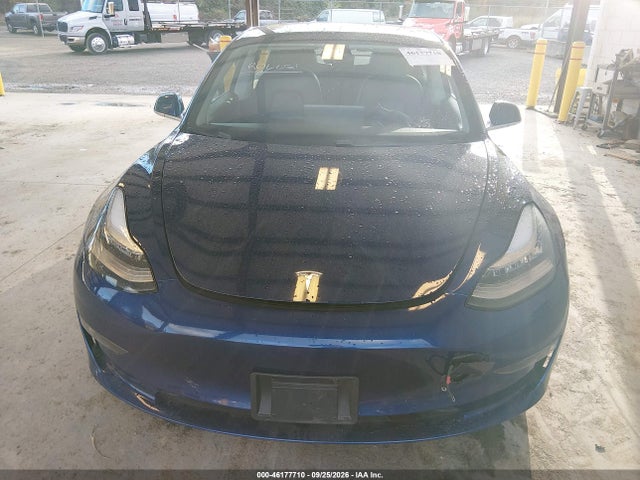 46177710 :رقم المزاد ، 5YJ3E1EB9JF120381 vin ، 2018 Tesla Model 3 Long Range/performance مزاد بيع