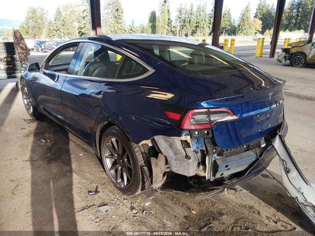 46177710 :رقم المزاد ، 5YJ3E1EB9JF120381 vin ، 2018 Tesla Model 3 Long Range/performance مزاد بيع