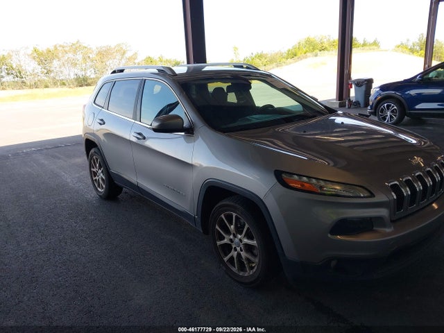 2014 Jeep Cherokee Latitude მანქანა იყიდება აუქციონზე, vin: 1C4PJLCB0EW323835, აუქციონის ნომერი: 46177729