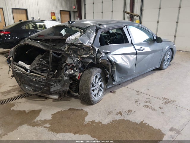 2026 Hyundai Elantra Hybrid Blue მანქანა იყიდება აუქციონზე, vin: KMHLM4DJ7TU199410, აუქციონის ნომერი: 46177753