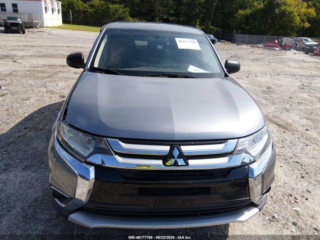 Продажа на аукционе авто 2018 Mitsubishi Outlander Es, vin: JA4AD2A31JZ055965, номер лота: 46177768