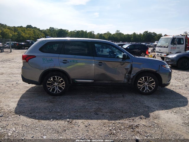 Продажа на аукционе авто 2018 Mitsubishi Outlander Es, vin: JA4AD2A31JZ055965, номер лота: 46177768