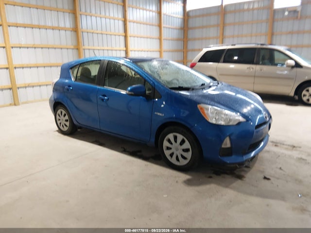 Продажа на аукционе авто 2013 Toyota Prius C Two, vin: JTDKDTB32D1557563, номер лота: 46177815