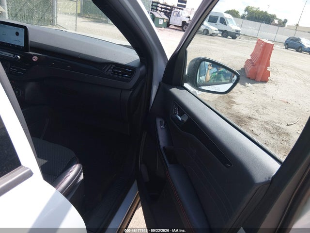 Продаж на аукціоні авто 2026 Ford Escape St-line, vin: 1FMCU0MN1TUA30690, номер лоту: 46177816